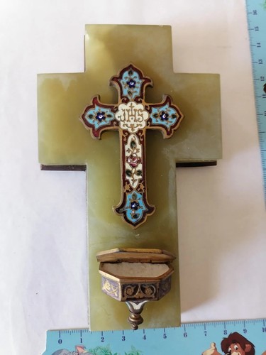 Croix crucifix bénitier - croix,
