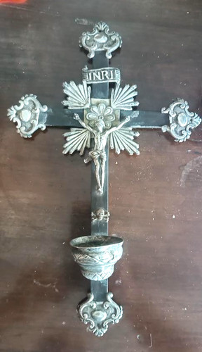 Crucifix ancien bénitier en - bénitier,