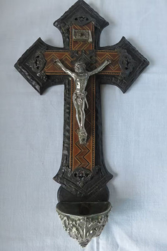 Crucifix inri bénitier - inri,
