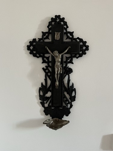 Très grand crucifix benitier - grand,