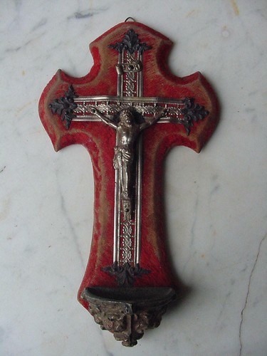 Crucifix bénitier bois - bÉnitier,